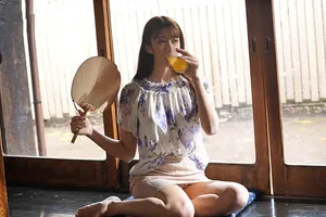 Mùa hè buồn chán ở quê phang vợ cạnh nhà thiếu thốn vì lấy anh xã già