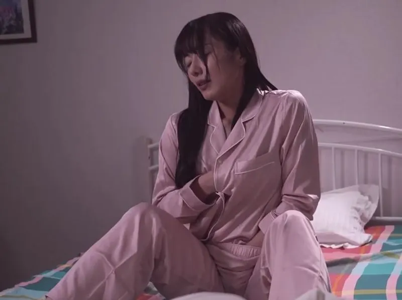 Tự sướng hàng đêm vì anh xã bỏ bê, vợ quyết định tìm đến ứng dụng hèn hò